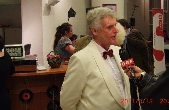 CIMG0663_2_stunde_43-Interview-zum-Abschluss3.jpg